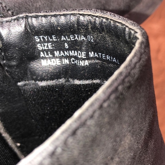 Twisted size 8 Alexia black buckle ankle booties - Picture 9 of 9